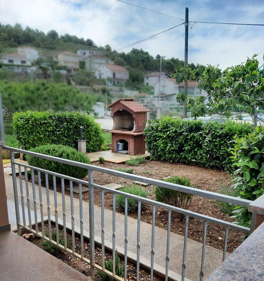 Apartmani Obala Poljica  Buitenkant foto